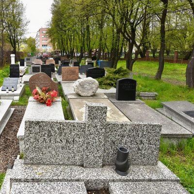 Cmentarzy w Warszawie  Cmentarz-karaimski-w-warszawie-2 Dom Pogrzebowy Abiasz